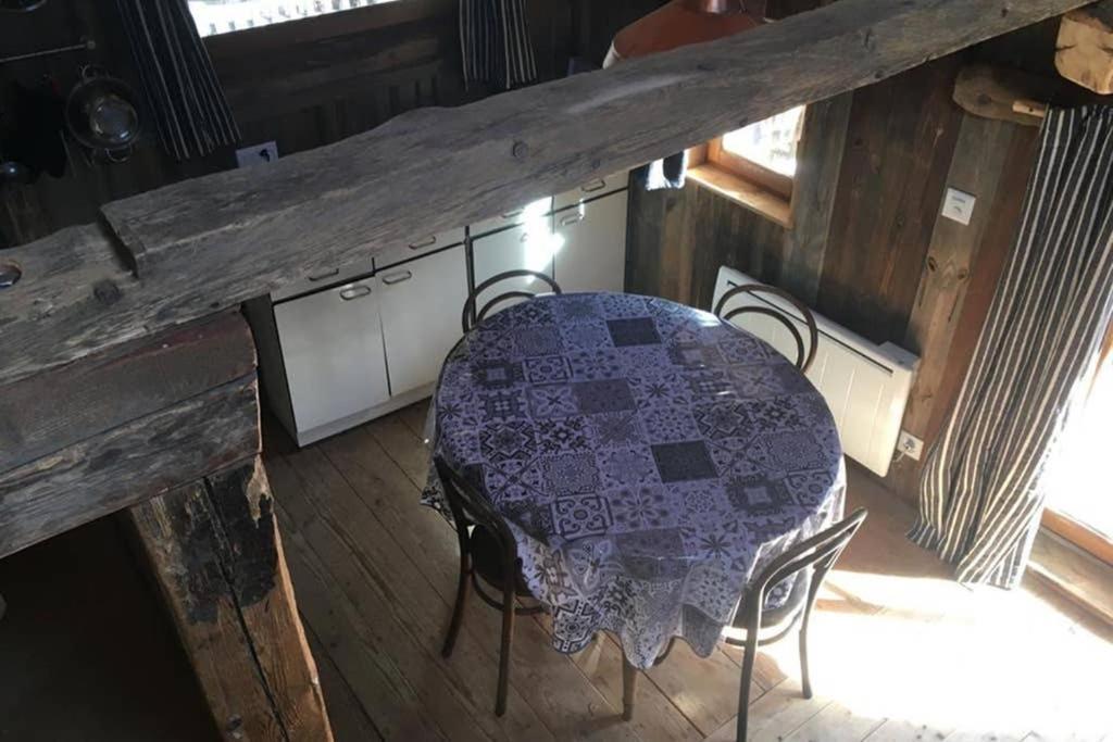 La Cabane De L'Homme Tranquille Le Tretien Екстериор снимка