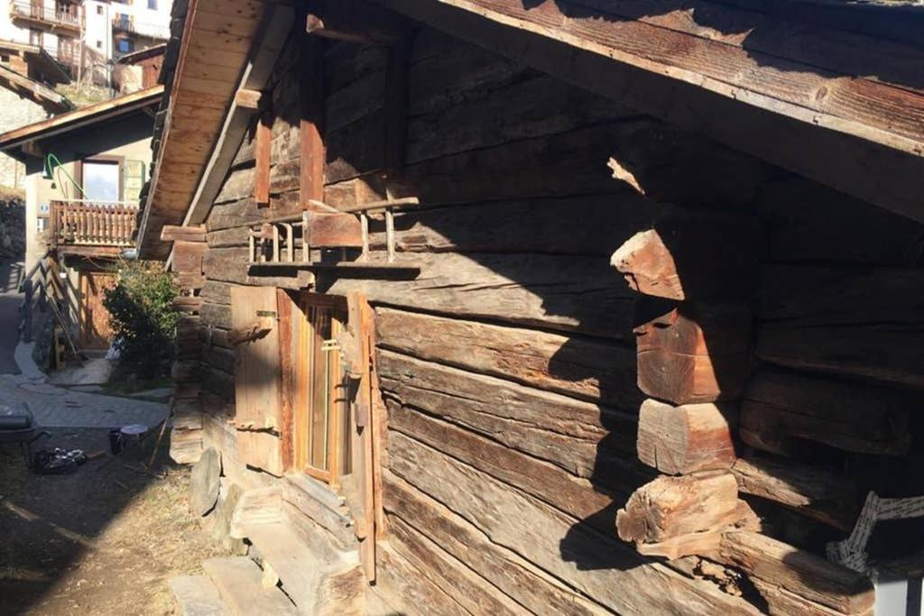 La Cabane De L'Homme Tranquille Le Tretien Екстериор снимка